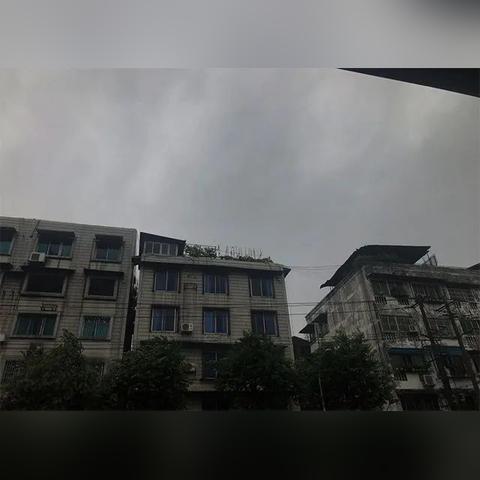 解决电脑开机后显示器无信号黑屏问题的详细指导与常见故障排除技巧