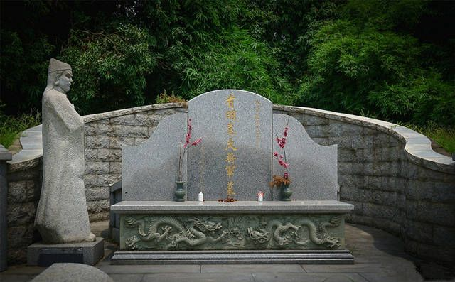 一念仙凡赵依仙之墓：古墓探秘传奇之旅，揭秘仙凡赵依仙神秘生平和传说