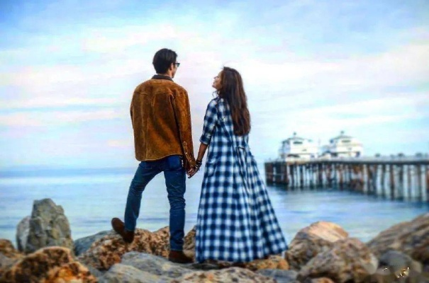 探讨异于常规的恋爱方式：《非常规恋爱》带来的人生启示和浪漫情感