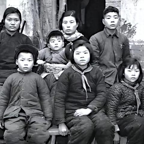 (精通武器有什么用)精通武器铸造的大师，提供免广告版下载服务