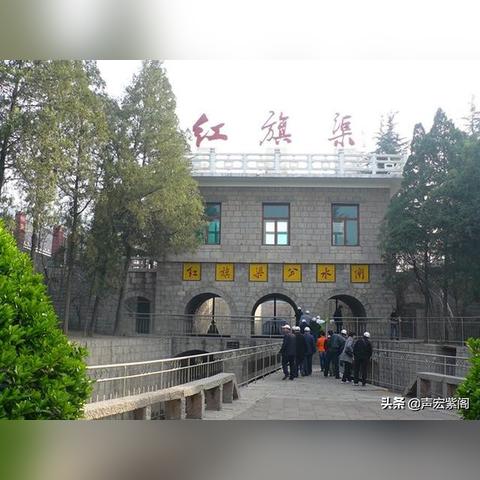 《三国群英1单机版》：引领你步入史诗般的战场，挑战千军万马，掌握命运制胜全权。