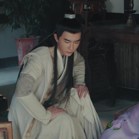 (师妹接近他夺走他血脉是什么小说)师妹夺他：爱恨交织，情感纠葛，友情与爱情之间的抉择