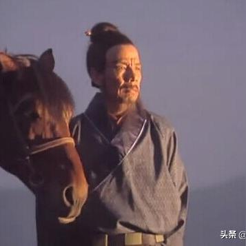 在可招怪可交易的三国世界中，探索英雄与战怪的奇妙交汇与策略之战