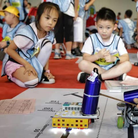 探索未来科技趋势：机器人大战手机版即将上线，全新体验等你来挑战