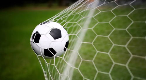 王牌足球狙击手:深度剖析他如何以一己之力改变比赛局面的秘密 王牌足球狙击手:深度剖析他如何以一己之力改变比赛局面的秘密