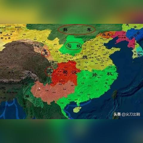 三国时期智勇双全的豪杰们如何通过巧妙的谋略定下天下攻略：以赤壁之战为关键节点的深度解析