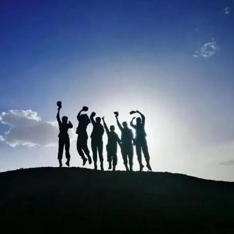 深度解析:热血沙尘服务端的技术设计与运行机制，带你走进网络游戏后台世界