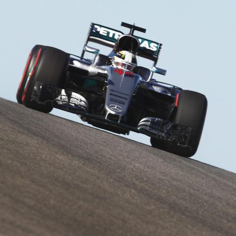 (极品飞车21赛车大全)探秘极品飞车21手游：超逼真赛车体验，全新赛道挑战等你来战！