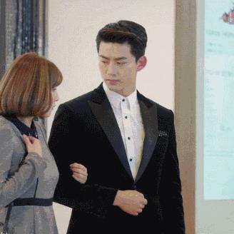 (放置与召唤官网礼包)全新游戏放置与召唤免充版，限时送2000抽奖机会！