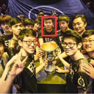 (妖姬msi)妖姬ok2：舞台上的魅力女王，魅惑全场的神秘魔力让人无法抗拒