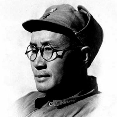 扩展后的标题为："逆空使命和孤独战机：一个孤独英雄面对逆境的壮举与挑战"。