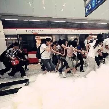 (绝地求生国际服手游怎么下载安卓?)如何在绝地求生中成功安装国际服与地铁逃生攻略详解