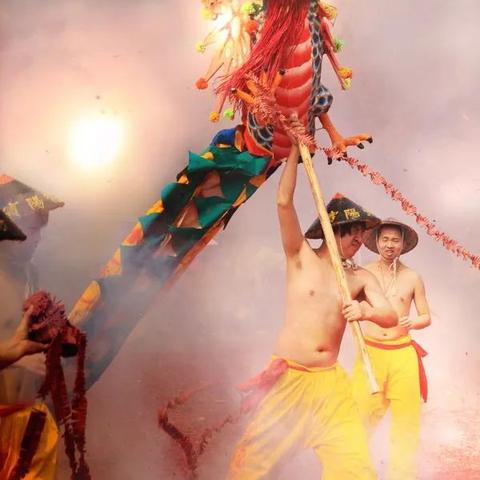 (龙舞起源于哪个朝代)龙舞千年下一句是什么？揭秘这个古老传说中的神秘密码和真相