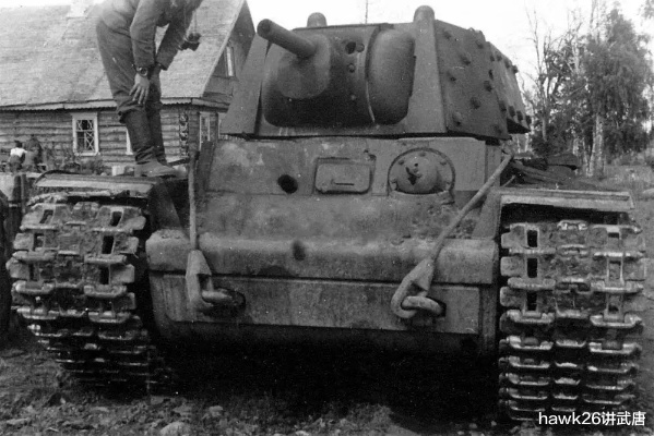 (kv1重坦视频)KV999999999重坦：超强火力装甲车辆，战场制霸利器的最新进化