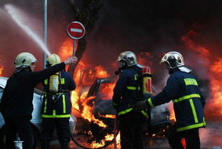 体验紧张刺激的火场救援，超级救火队游戏多样化的玩法与挑战等你来战