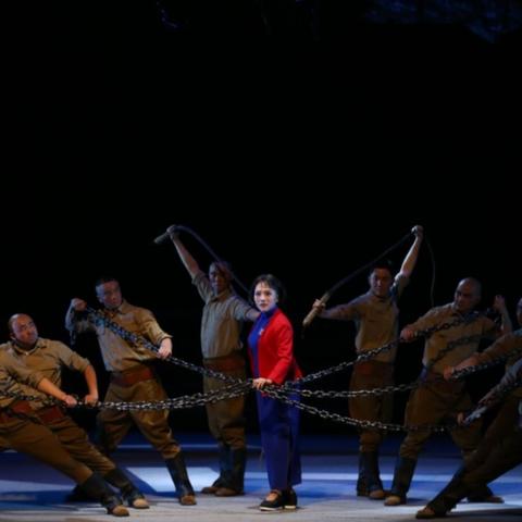 (幻影之箭)在黑暗中潜行，幻影之剑刺杀：揭开血战背后的秘密与阴谋