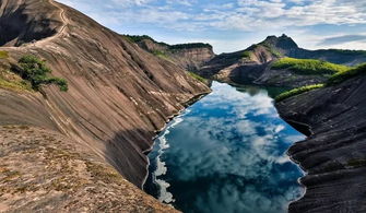 (云巅是哪里)在云巅仙缘中寻觅灵魂伴侣：重拾遗失的仙境旅程与心灵交汇