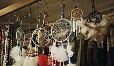 (捕梦网百度百科)捕梦猫毕璞：神秘文化符号的奇幻故事及其传承与发展