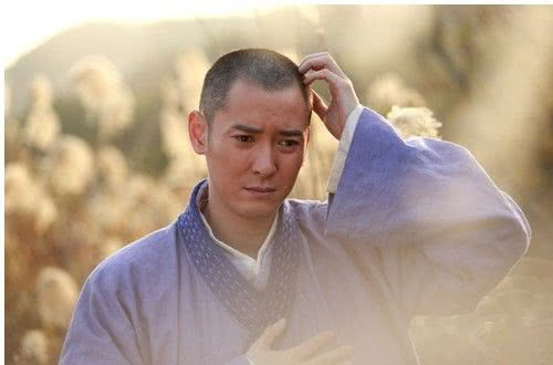 天龙八部戏花丛：虚竹爱恨纠葛刀白凤，悲欢离合揭示人生诸般百态