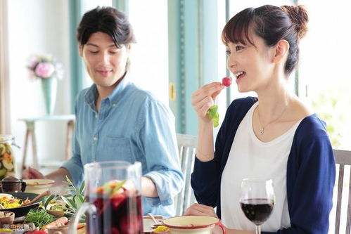 (一边相亲一边和异性出去玩)一边暧昧不清一边相亲的男人，如影随形自尋尋覓