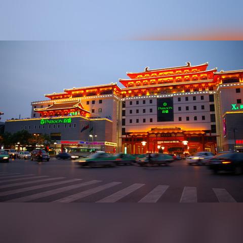 (皇城战gm版)探索古老皇城！体验真实战斗快感的微信小游戏"皇城战