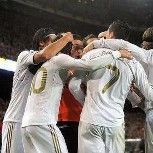 (全民冠军足球零氪攻略)全民冠军足球0氪阵容：零成本组建最强球队，一统足坛江湖