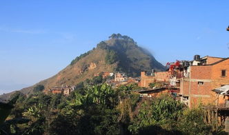 (落银城位于什么山脉深处)古城探秘：详细的落银城旅游攻略及必体验的文化活动