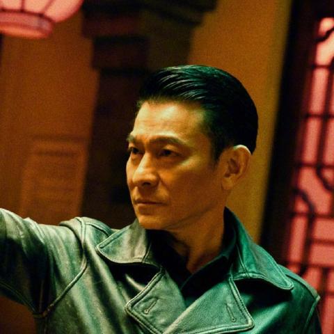 探索最新游戏乐趣：危机航线抢先版最新版在哪下载及详细游玩攻略解析