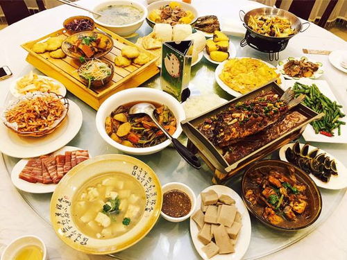 (全鸭宴菜名)全鸭宴都有什么菜？一次品尝至少十道鸭肴的奢华盛宴！