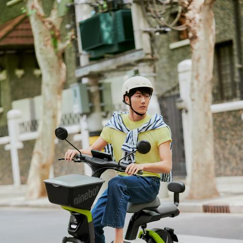 (徒手挪车gif)单手挪车游戏：挑战你的智慧和耐心，享受独特的移动体验