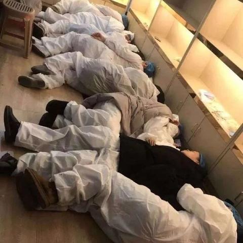 (全民冲锋)全面冲锋为什么停服了？探究游戏停运背后的原因与玩家反响