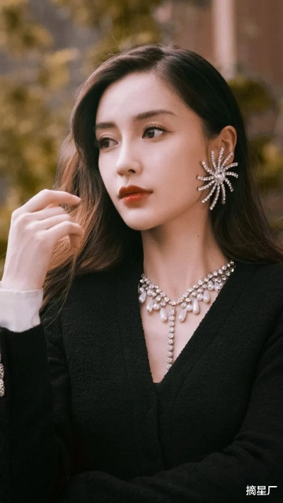 (杨颖惊艳)璀璨之旅杨颖：从星途闪耀到人生巅峰的精彩旅程