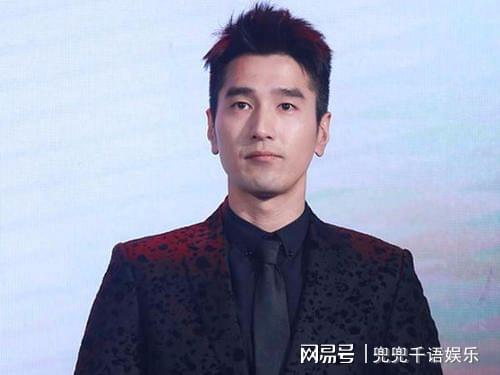 (赵又廷因何出演夜华)赵又廷坚决拒绝再出演夜华一角，引发粉丝热议