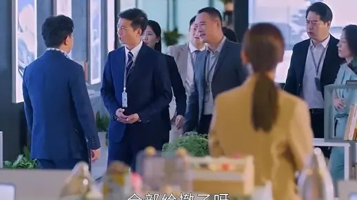 非凡影界老板跑路了,员工团队惊愕失控,产业前景蒙上了一层迷雾 非凡影界老板跑路了,员工团队惊愕失控,产业前景蒙上了一层迷雾