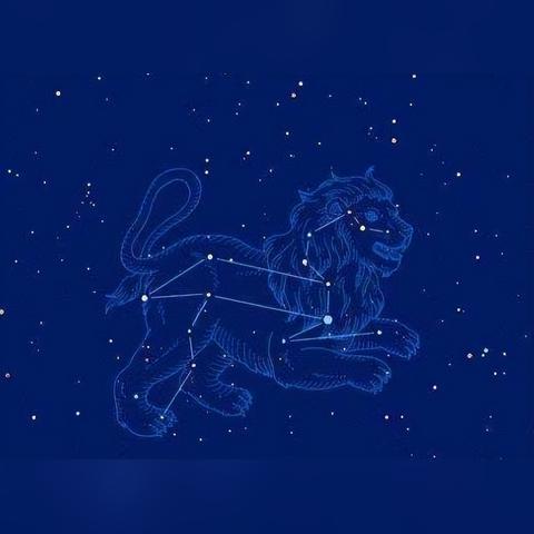 逐鹿中原下一句接什么：策马奔腾，势不可挡，纵横驰骋，驰骋万里。