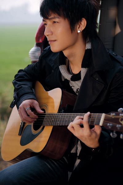 (陈楚生影视歌曲)影之传说陈楚生:一个才华横溢的年轻歌手和他的音乐传奇故事 (陈楚生影视歌曲)影之传说陈楚生:一个才华横溢的年轻歌手和他的音乐传奇故事