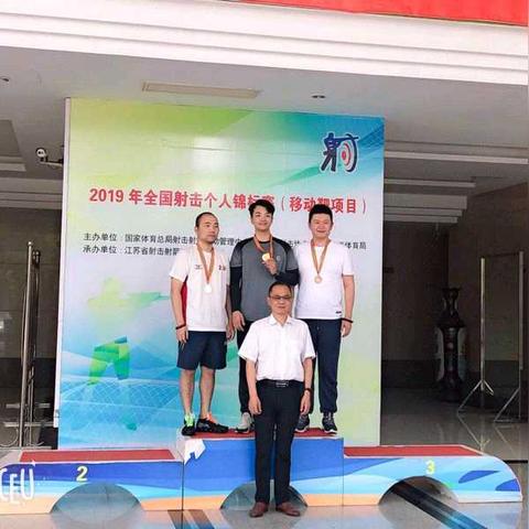 (枪手:射击之王(测试版)破解版)枪手射击之王MOD菜单最新版优势一览，让你成为无敌射手