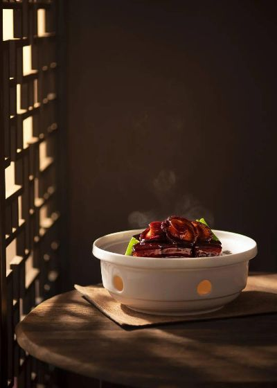 走进梦境食旅：探讨如何通过美食之旅培养具有全球视野和文化包容性的人物