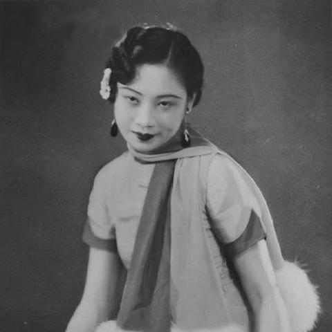 (二三四人小迷你小游戏)热门二三四人小游戏合集：乐趣多多，快来一起玩吧！