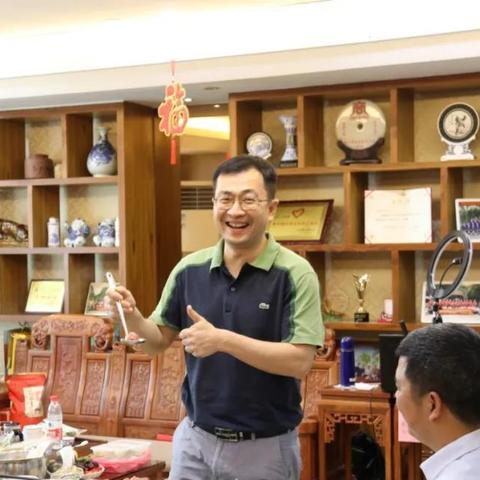 (最适宜喝功夫茶的音乐)享受快乐功夫茶的美妙旋律：激发心灵的茶歌曲助您放松身心