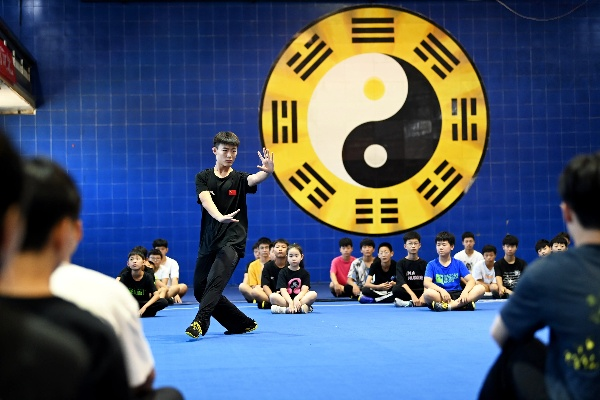 全民武馆阵法:打造全民健身新风尚,传承传统武术文化的创新之路。 全民武馆阵法:打造全民健身新风尚,传承传统武术文化的创新之路。