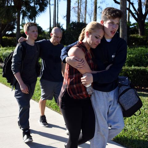 逃离死亡线：《FNF劫后余生手机版》玩法攻略与求生心得分享