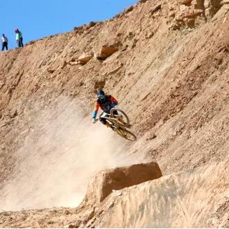 (飞跃大冒险吃鸡)经历飞跃大冒险:排位赛10赛季,挑战自我突破极限 (飞跃大冒险吃鸡)经历飞跃大冒险:排位赛10赛季,挑战自我突破极限