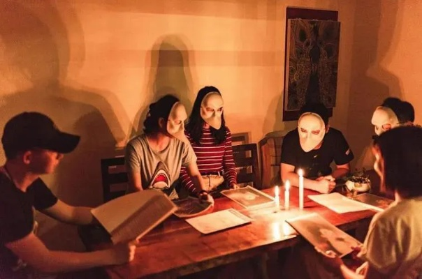 探究年轻人热衷的回门游戏:探索隐藏世界,突破密室挑战,添趣生活乐趣 探究年轻人热衷的回门游戏:探索隐藏世界,突破密室挑战,添趣生活乐趣