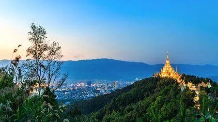 芒市地理环境介绍：美丽山水交融，优越自然条件助力城市发展。