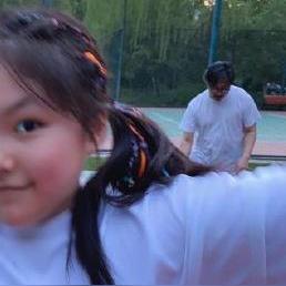 (如何拍出完美的天空与人物合照呢)如何拍出完美的天空与人物合照？