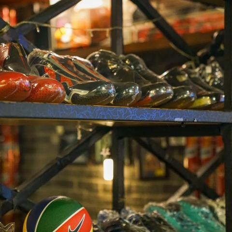 (海绵宝宝宇宙大冒险)探秘海绵宝宝宇宙摇摆手机版内置菜单的神秘奥秘和精彩玩法