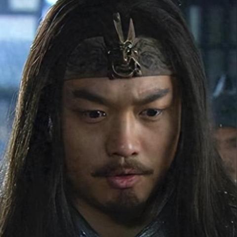 (勇战三国美人)勇战三国：小人团联手开创乱世新格局的酣畅游戏