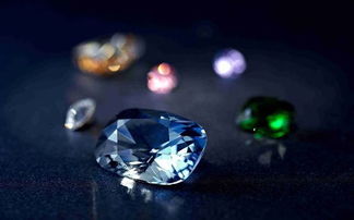 (水晶石多少钱一克有人知道吗)水晶石多少钱一斤？市场行情和价格走势一网打尽