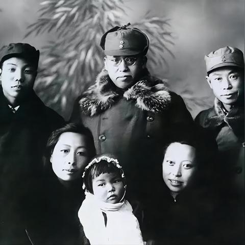 (京剧名曲将军令)深度探究：「将军道」京剧演出的艺术魅力与社会影响力